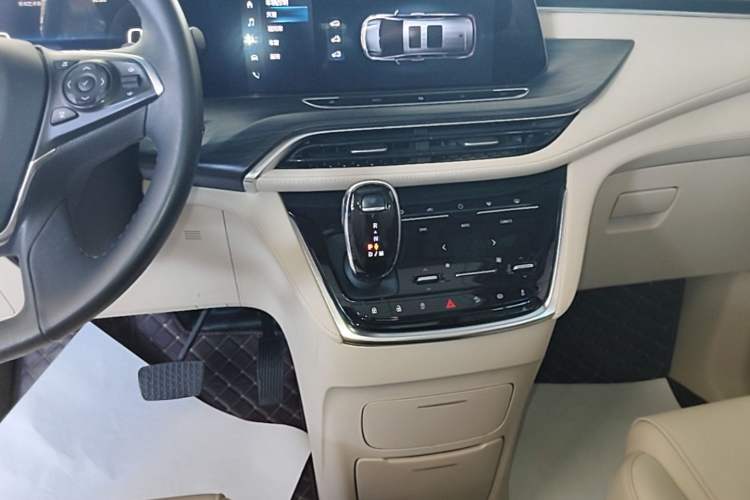 Used Buick GL8 2023 ES Lu Zun Luxury Model Audio And AC Panel