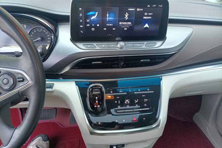 Used Buick GL8 2023 Land Executive Class 652T Luxury Model Audio And AC Panel