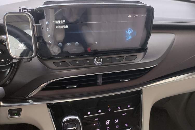 Used Buick GL8 2023 Land Executive Class Smart Enjoyment Model Audio And AC Panel
