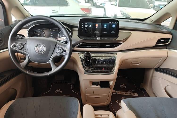 Used Buick GL8 2023 Facelifted Land Cruiser Executive Luxury Version Audio And AC Panel