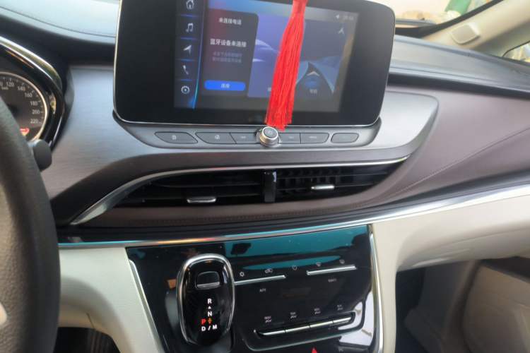 Used Buick GL8 2023 Land Executive Class Comfort Model Audio And AC Panel