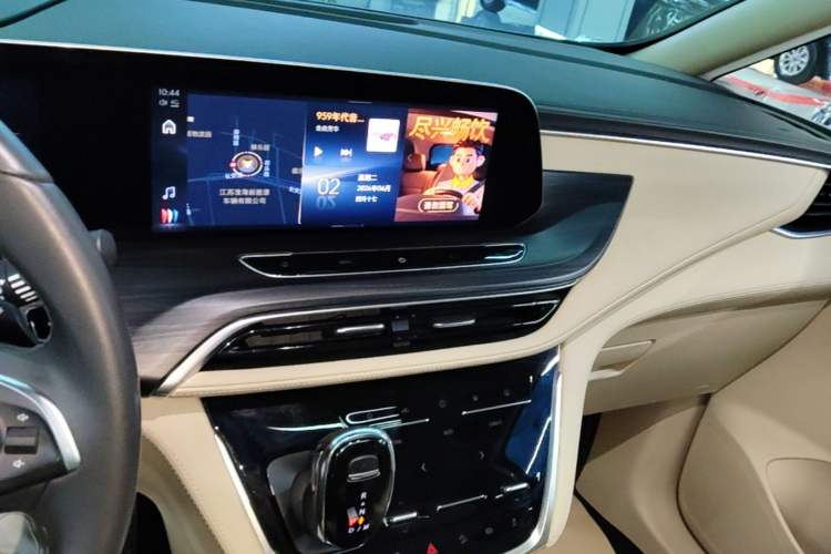 Used Buick GL8 2023 ES Lu Zun Deluxe Model Audio And AC Panel