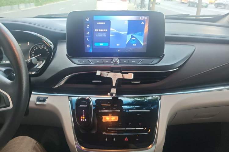 Used Buick GL8 2023 Land Executive Class Comfort Model Audio And AC Panel
