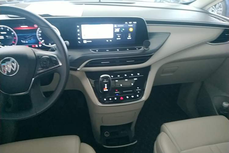 Used Buick GL8 2023 ES Lu Zun Comfort Model Audio And AC Panel