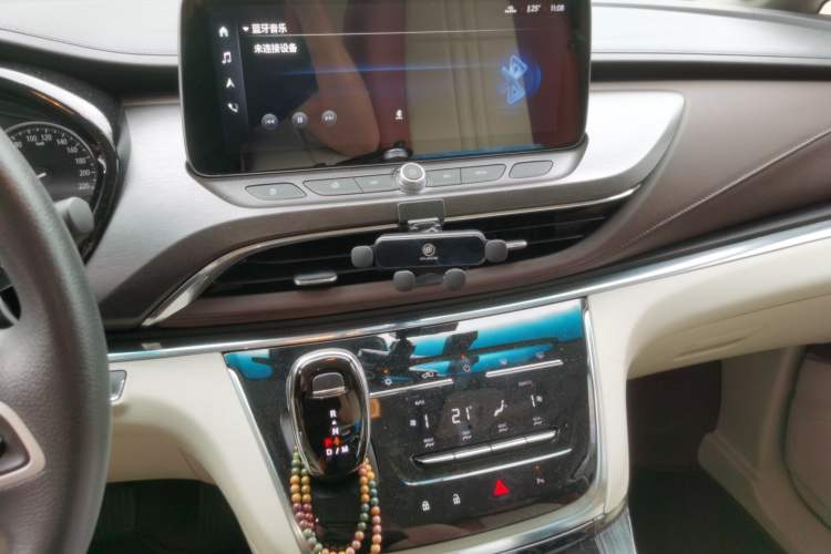 Used Buick GL8 2023 Land Executive Class Smart Enjoyment Model Audio And AC Panel