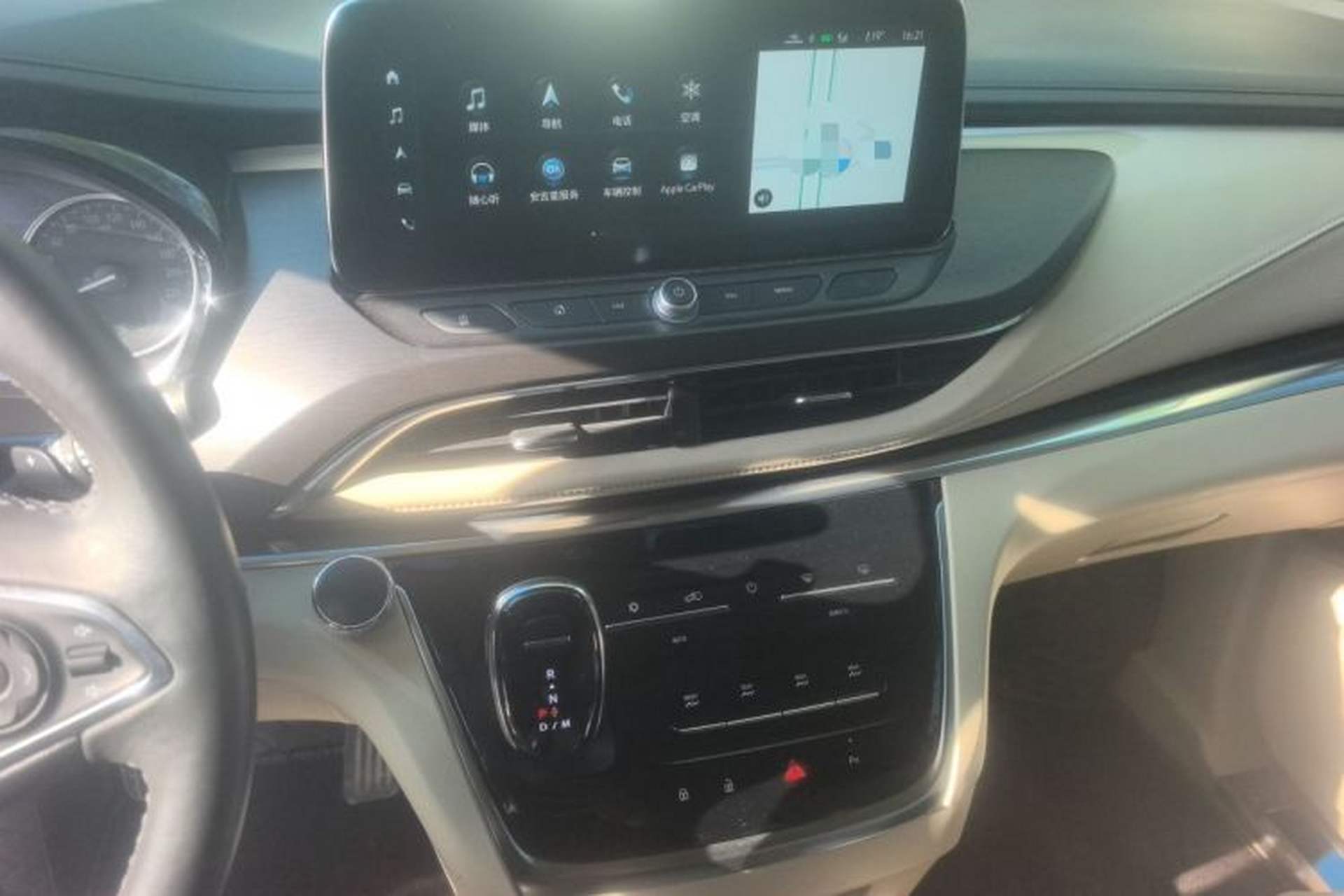Used Buick GL8 2023 Land Executive Class 652T Luxury Model Audio And AC Panel