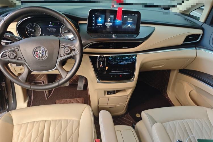 Used Buick GL8 2023 Facelifted Land Cruiser Executive Luxury Version Center Console