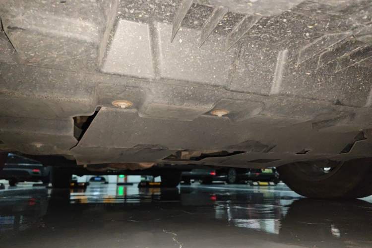 Used Buick GL8 2023 Land Executive Class Smart Enjoyment Model Chassis Front