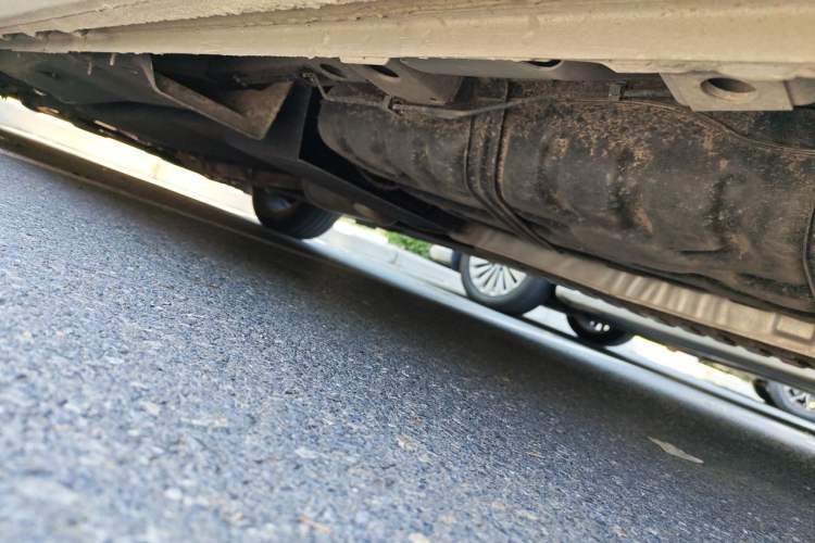 Used Buick GL8 2023 ES Lu Zun Deluxe Model Chassis Rear Left