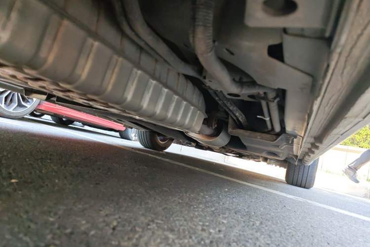 Used Buick GL8 2023 ES Lu Zun Deluxe Model Chassis Rear Right