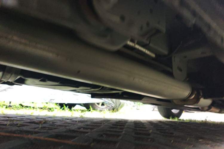 Used Buick GL8 2023 Facelifted Land Cruiser Executive Luxury Version Chassis Rear Right