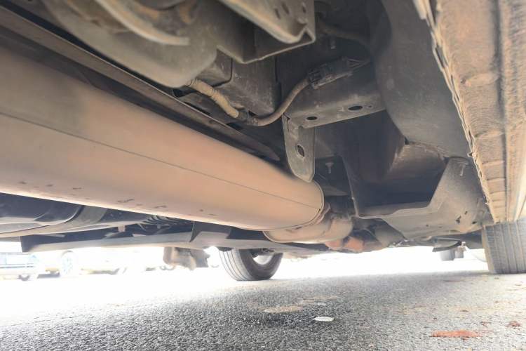 Used Buick GL8 2023 Land Executive Class Comfort Model Chassis Rear Right