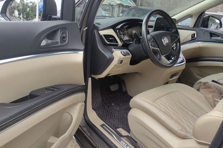 Used Buick GL8 2023 Land Executive Class Deluxe Model Driver Seat