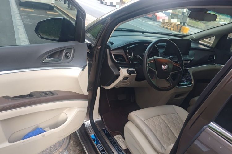 Used Buick GL8 2023 Land Executive Class Comfort Model Driver Seat