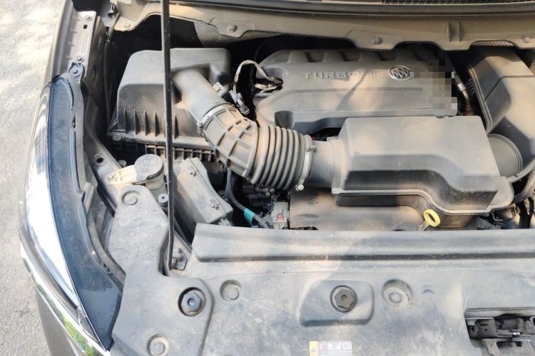Used Buick GL8 2023 Land Executive Class Comfort Model Engine Bay Right