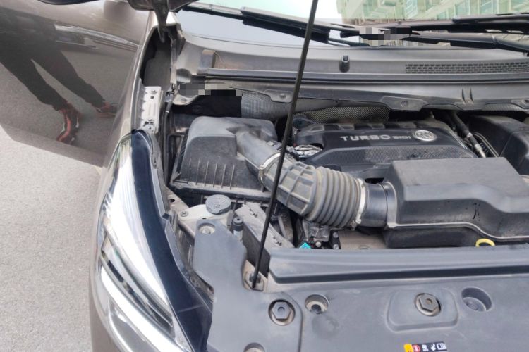 Used Buick GL8 2023 Land Executive Class Smart Enjoyment Model Engine Bay Right