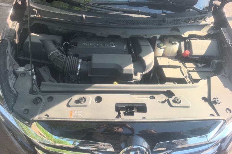 Used Buick GL8 2023 Land Executive Class 652T Luxury Model Engine Bay