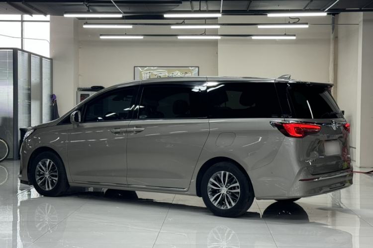 Used Buick GL8 2023 ES Lu Zun Deluxe Model Exterior 4