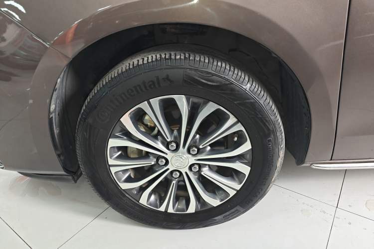 Used Buick GL8 2023 Land Executive Class Smart Enjoyment Model Exterior 4