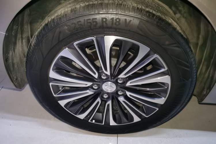 Used Buick GL8 2023 ES Lu Zun Luxury Model Exterior 5