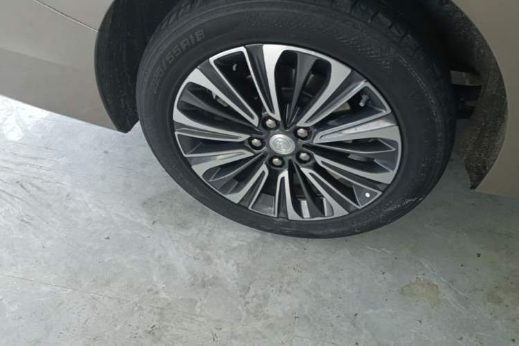 Used Buick GL8 2023 ES Lu Zun Luxury Edition and Yue Version Exterior 5