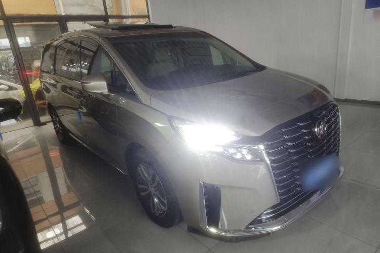 Used Buick GL8 2023 ES Lu Zun Deluxe Model Front Right 45 Deg