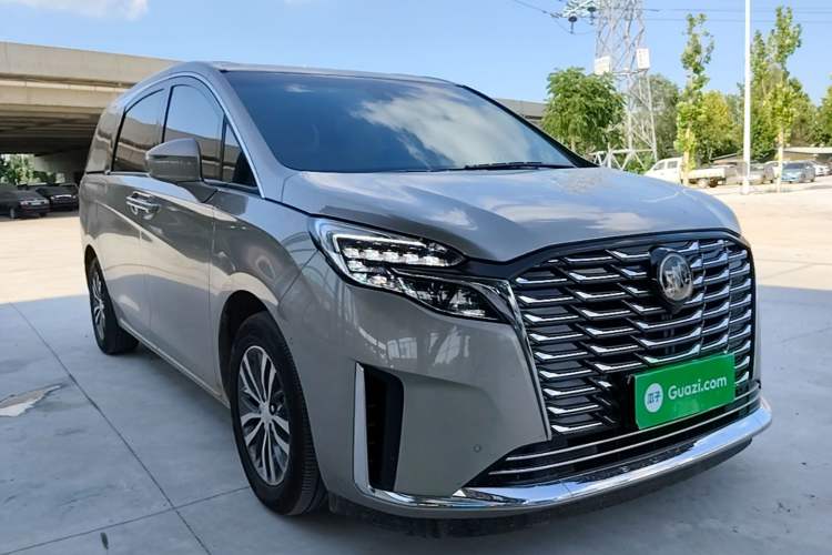 Used Buick GL8 2023 ES Lu Zun Deluxe Model Front Right 45 Deg