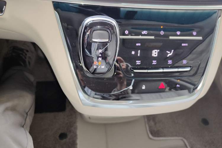 Used Buick GL8 2023 Land Executive Class Smart Enjoyment Model Gear Lever