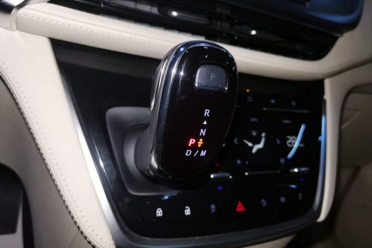 Used Buick GL8 2023 ES Lu Zun Luxury Model Gear Lever