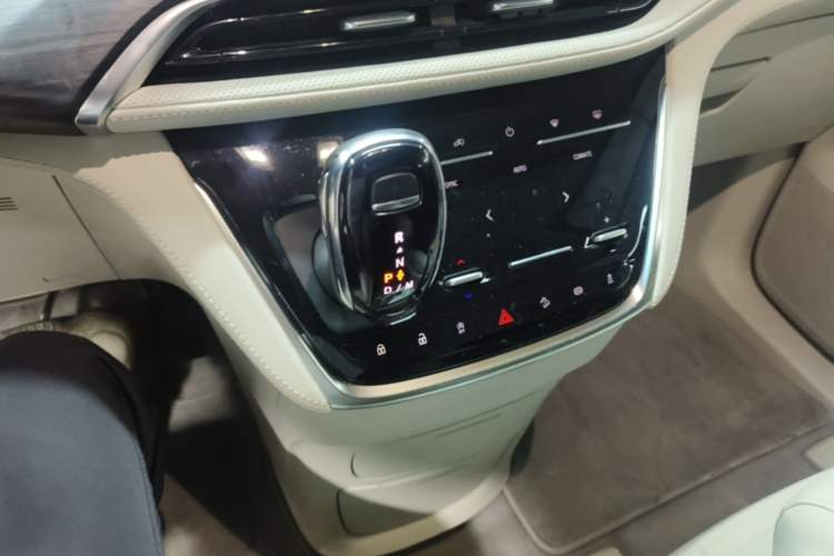 Used Buick GL8 2023 ES Lu Zun Comfort Model Gear Lever