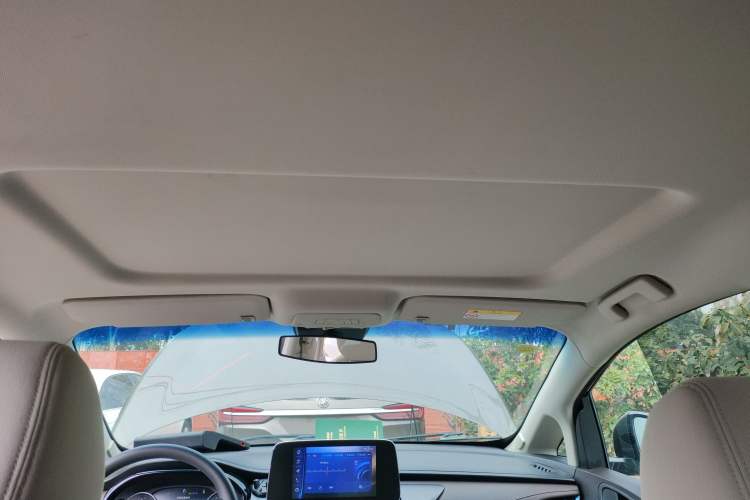 Used Buick GL8 2023 Land Executive Class Comfort Model Headliner