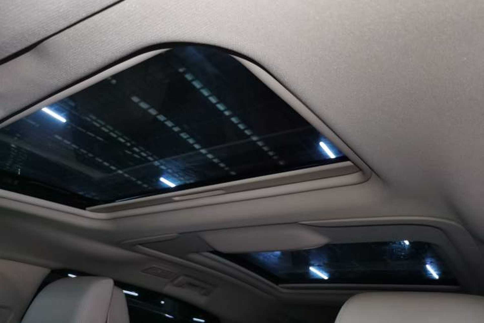Used Buick GL8 2023 ES Lu Zun Luxury Model Headliner