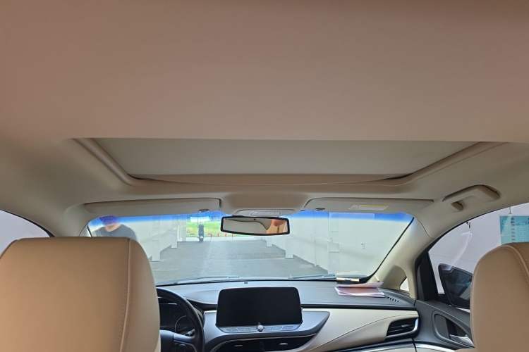 Used Buick GL8 2023 Land Executive Class 652T Luxury Model Headliner