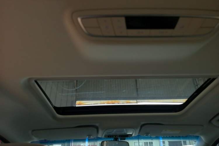 Used Buick GL8 2023 ES Lu Zun Comfort Model Headliner