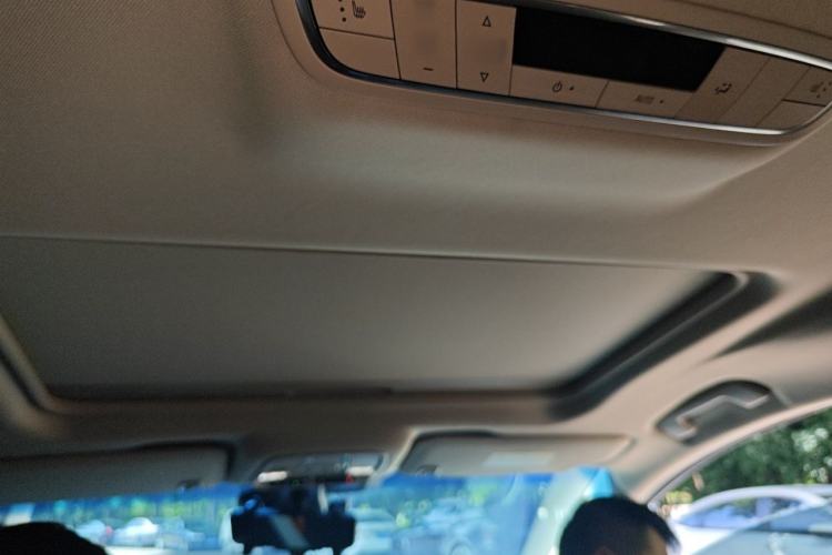 Used Buick GL8 2023 ES Lu Zun Comfort Model Headliner