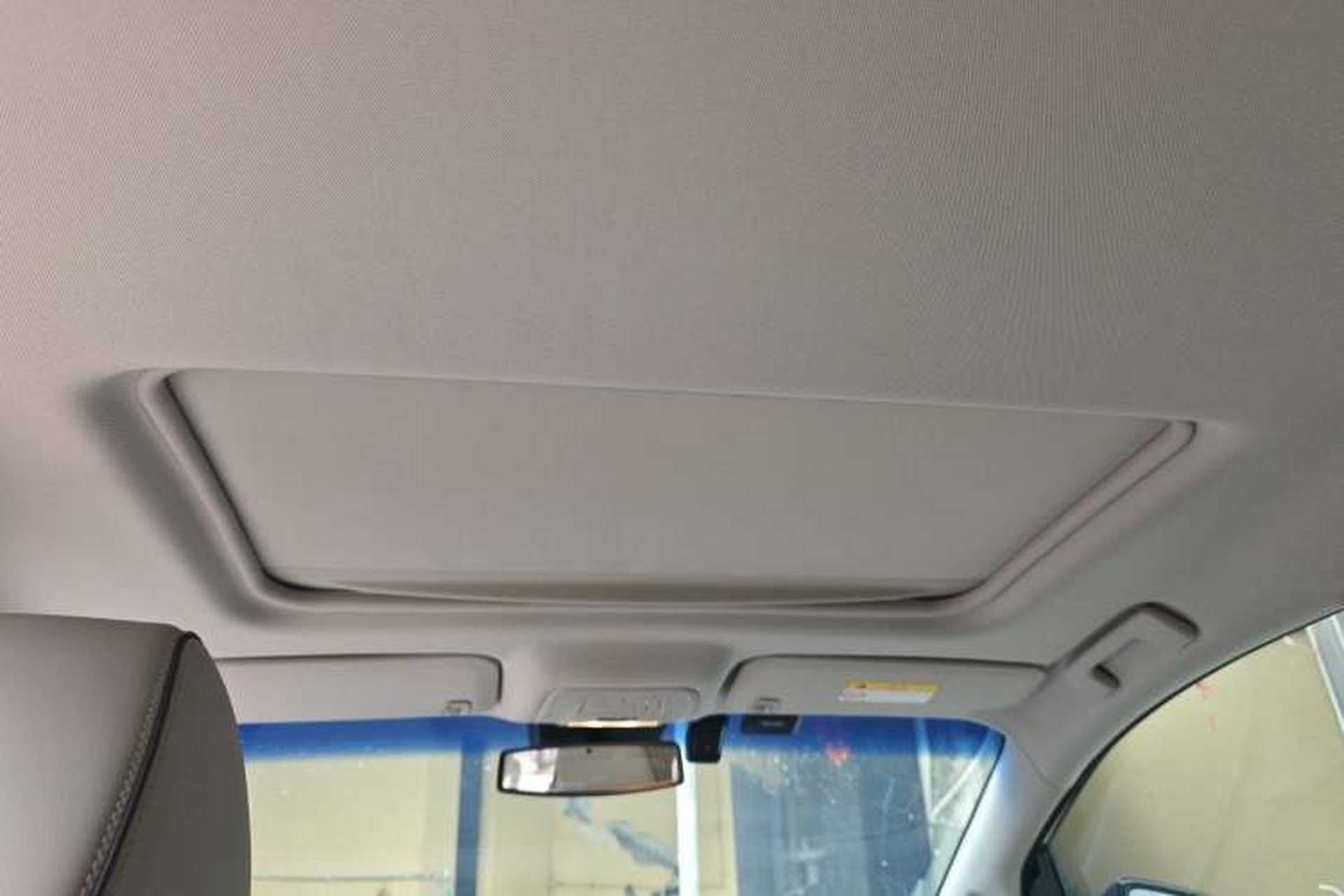 Used Buick GL8 2023 Land Executive Class 652T Luxury Model Headliner