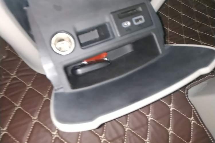Used Buick GL8 2023 ES Lu Zun Comfort Model Interior 1