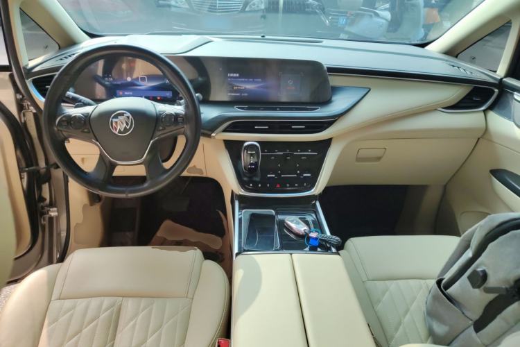 Used Buick GL8 2023 ES Lu Zun Luxury Model Interior 2