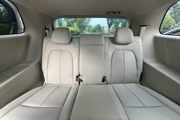 Used Buick GL8 2023 ES Lu Zun Comfort Model Interior 3