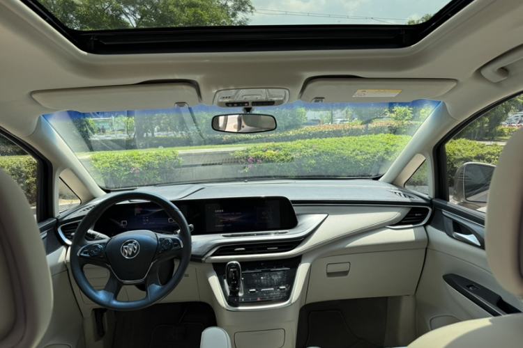 Used Buick GL8 2023 ES Lu Zun Comfort Model Interior 5