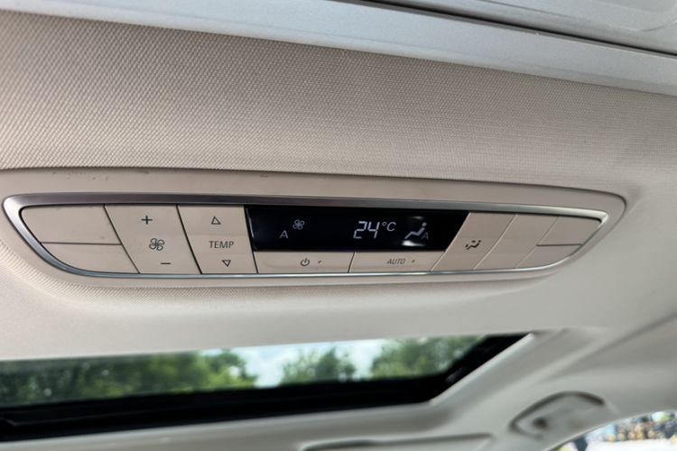 Used Buick GL8 2023 ES Lu Zun Comfort Model Interior 6