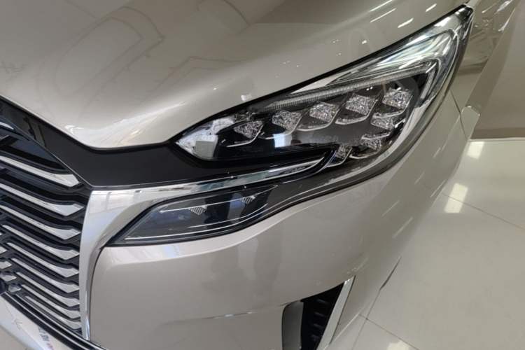 Used Buick GL8 2023 ES Lu Zun Deluxe Model Left Front Headlight