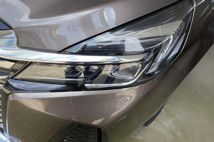 Used Buick GL8 2023 Land Executive Class Smart Enjoyment Model Left Front Headlight