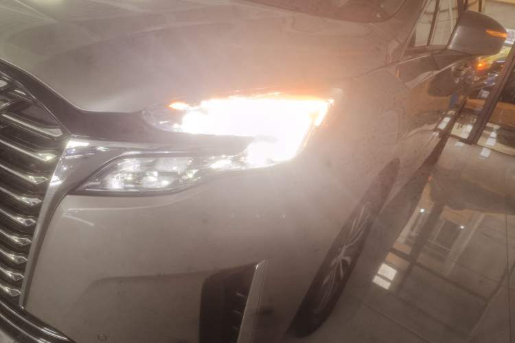 Used Buick GL8 2023 ES Lu Zun Deluxe Model Left Front Headlight