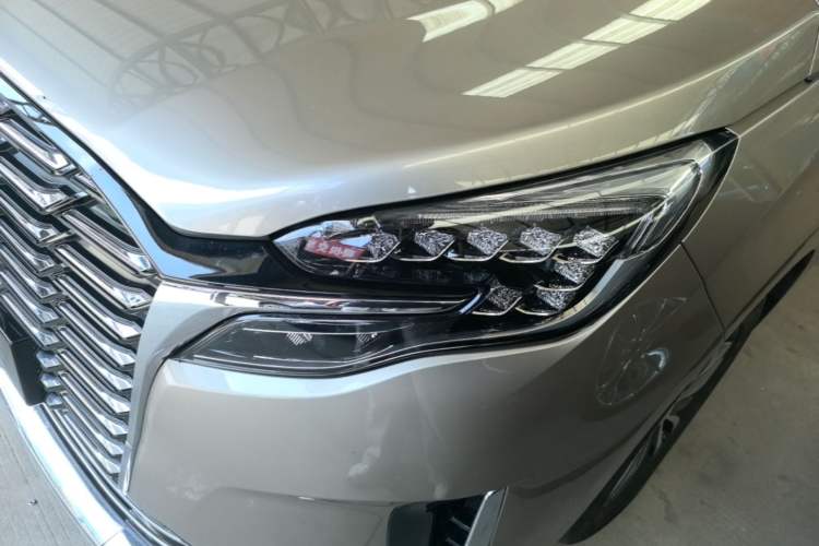 Used Buick GL8 2023 ES Lu Zun Comfort Model Left Front Headlight