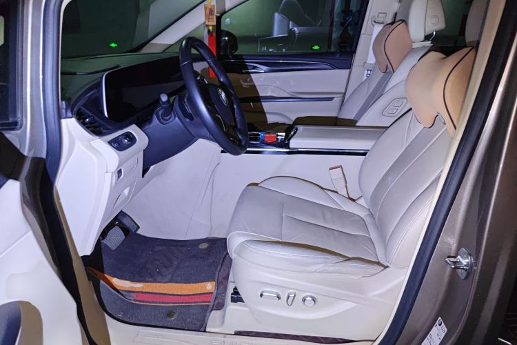 Used Buick GL8 2023 ES Lu Zun Deluxe Model Left Front Seat