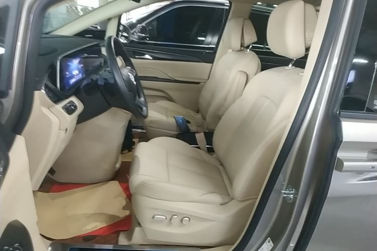 Used Buick GL8 2023 ES Lu Zun Deluxe Model Left Front Seat