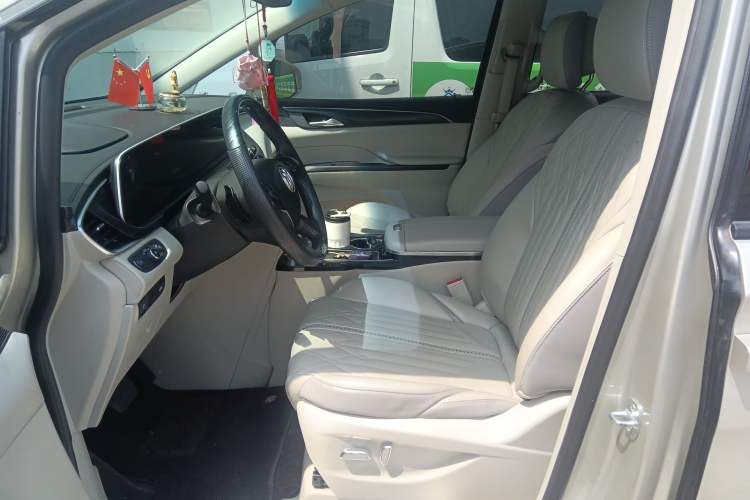 Used Buick GL8 2023 ES Lu Zun Deluxe Model Left Front Seat