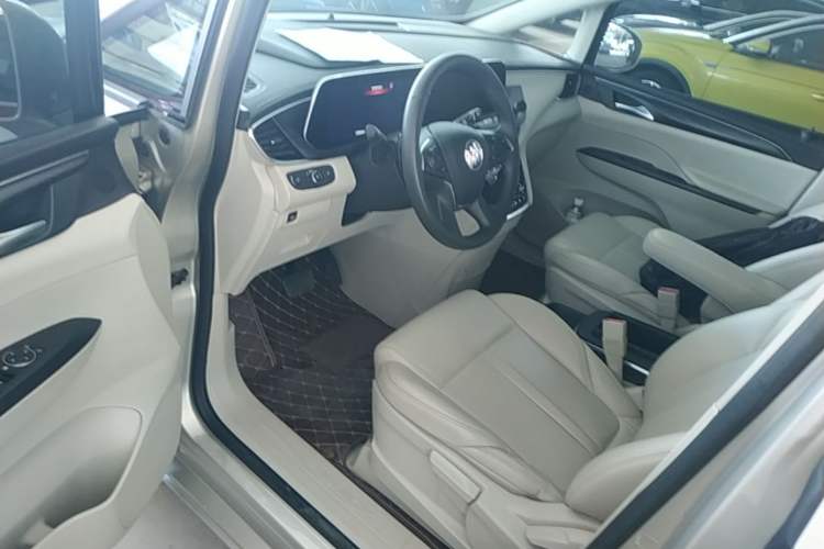 Used Buick GL8 2023 ES Lu Zun Comfort Model Left Front Seat