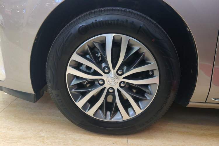 Used Buick GL8 2023 ES Lu Zun Comfort Model Left Front Wheel Hub